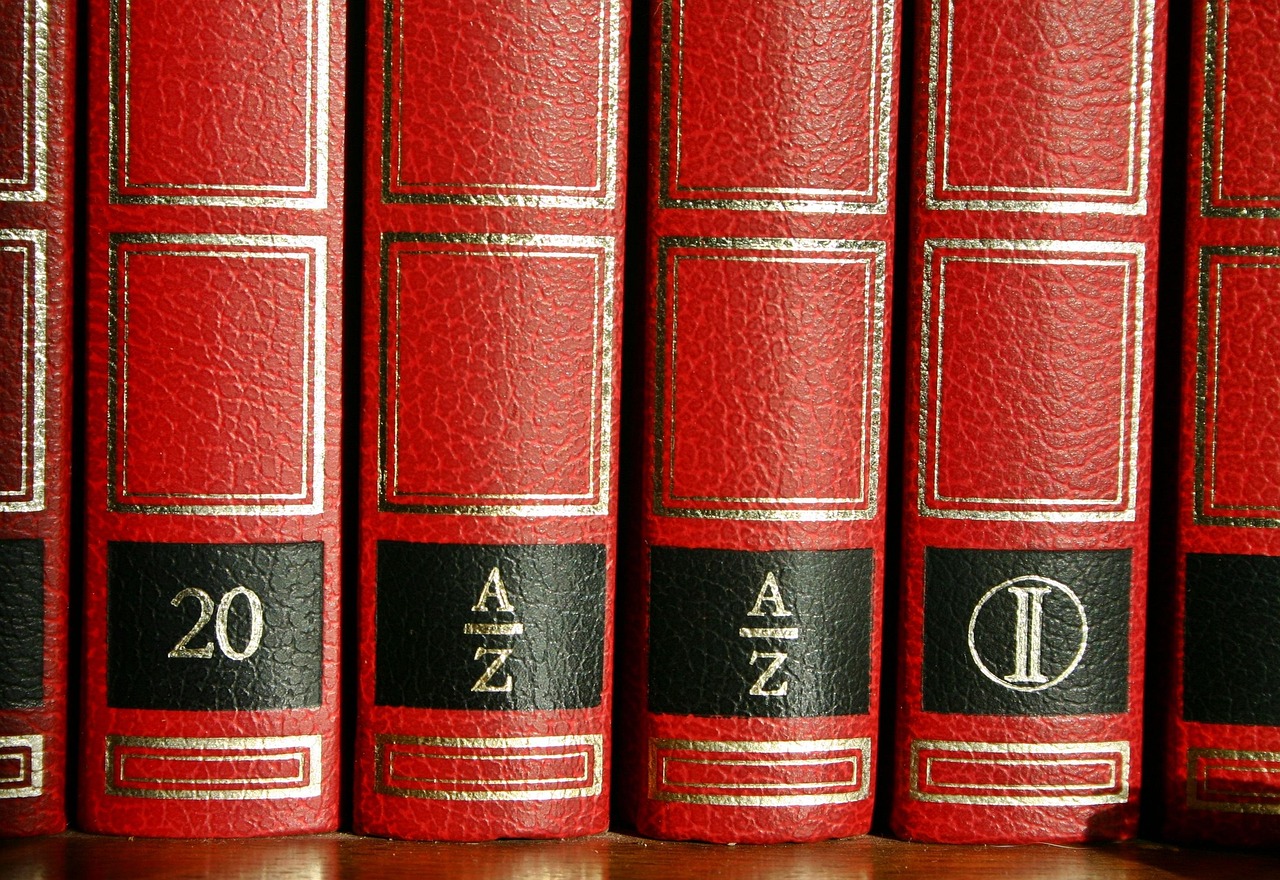 7777788888精准免费四肖四码与7777788888精准管家婆,全面释义、解释与落实与警惕虚假宣传-全面释义、解释与落实 解析与释义