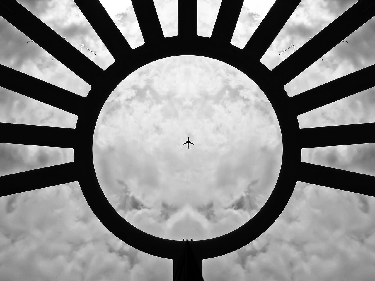 一码一肖一特一中2025及2025年新澳门与香港天天免费精准大全，传播剖析、解释与落实,警惕不实的钓鱼钩